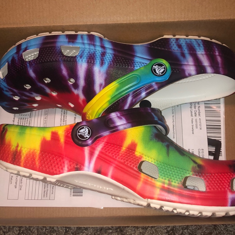 Crocs - Picture 4 of 7